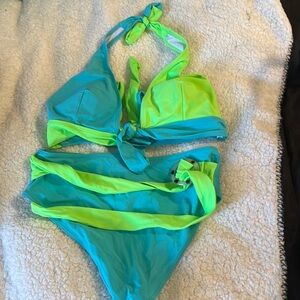 Super cute bikini set